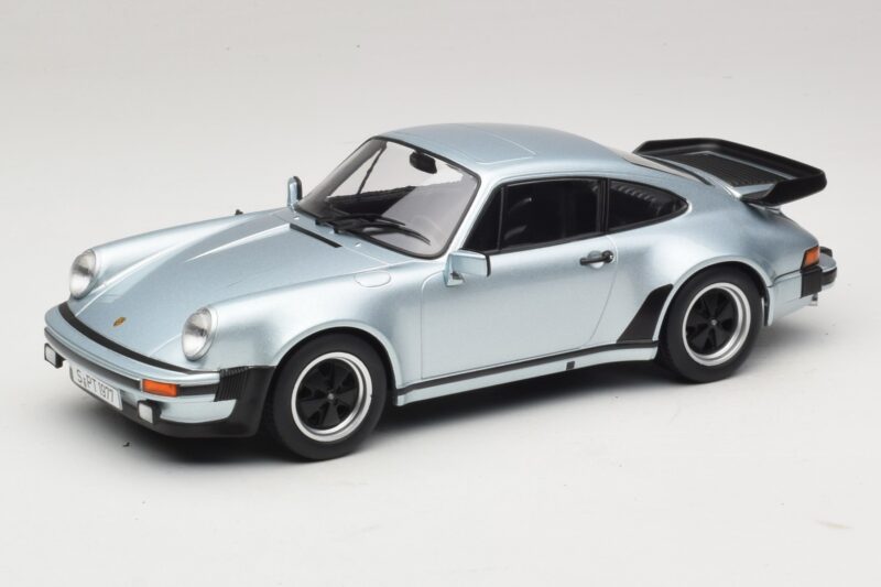 Porsche 911 930 Turbo 3.3 Sølv KK-Scale 1:18 KKDC181444 Metal