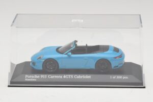 Porsche 911 991.1 Carrera 4 GTS Cabriolet Blå Minichamps 1:43 410067332 Metal — billede 4 af 5