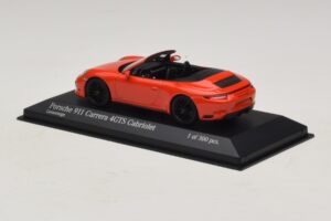 Porsche 911 991.1 Carrera 4 GTS Cabriolet Orange Minichamps 1:43 410067331 Metal — billede 3 af 5