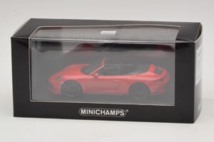 Porsche 911 991.1 Carrera 4 GTS Cabriolet Rød Minichamps 1:43 410067330 Metal — billede 5 af 5