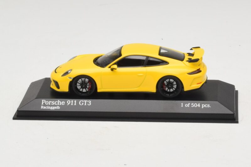 Porsche 911 991.1 GT3 Gul Minichamps 1:43 Porsche 911 991.1 GT3 Gul Minichamps 1:43 410066020 Metal