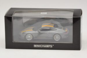 Porsche 911 991.1 R Grå Minichamps 1:43 410066232 Metal — billede 5 af 5
