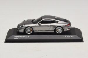 Porsche 911 991.1 R Sølv Minichamps 1:43 410066224 Metal