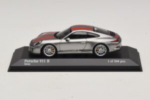Porsche 911 991.1 R Sølv Med Orange Striber Minichamps 1:43 410066222 Metal