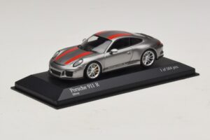 Porsche 911 991.1 R Sølv Med Orange Striber Minichamps 1:43 410066222 Metal — billede 2 af 5