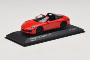 Porsche 911 991.1 Targa 4 GTS Rød Minichamps 1:43 410067340 Metal — billede 2 af 5