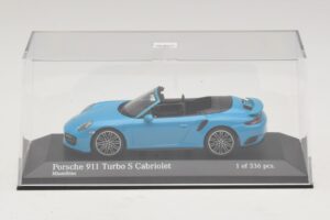Porsche 911 991.1 Turbo S Cabriolet Blå Minichamps 1:43 410067182 Metal — billede 4 af 5