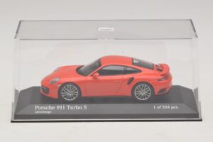 Porsche 911 991.1 Turbo S Orange Minichamps 1:43 410067171 Metal — billede 4 af 5