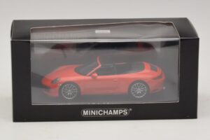 Porsche 911 991.2 Carrera 4 Cabriolet Orange Minichamps 1:43 410067231 Metal — billede 5 af 5