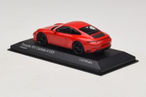 Porsche 911 991.2 Carrera 4 GTS Rød Minichamps 1:43 410067320 Metal — billede 3 af 5