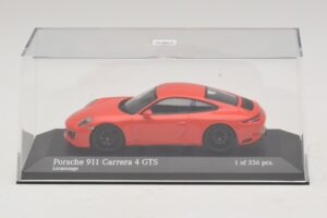 Porsche 911 991.2 Carrera 4 GTS Orange Minichamps 1:43 410067321 Metal — billede 4 af 5
