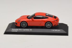 Porsche 911 991.2 Carrera 4S Orange Minichamps 1:43 410067241 Metal
