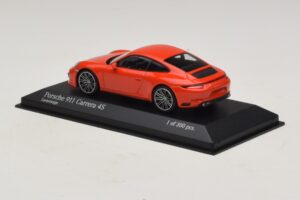 Porsche 911 991.2 Carrera 4S Orange Minichamps 1:43 410067241 Metal — billede 3 af 5