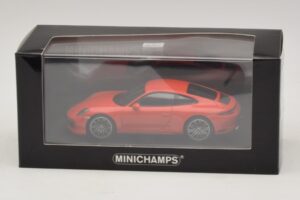 Porsche 911 991.2 Carrera 4S Orange Minichamps 1:43 410067241 Metal — billede 5 af 5