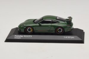 Porsche 911 991.2 GT3 Grøn Minichamps 1:43 410066028 Metal