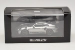 Porsche 911 991.2 GT3 RS Sølv Minichamps 1:43 410067020 Metal — billede 5 af 5