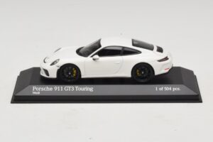Porsche 911 991.2 GT3 Touring Hvid Minichamps 1:43 410067420 Metal