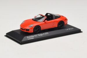 Porsche 911 991 Targa 4 GTS Orange Minichamps 1:43 410067341 Metal — billede 2 af 5