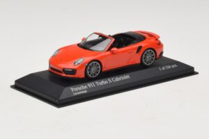 Porsche 911 991 Turbo S Cabriolet Orange Minichamps 1:43 410067181 Metal — billede 2 af 5