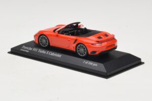 Porsche 911 991 Turbo S Cabriolet Orange Minichamps 1:43 410067181 Metal — billede 3 af 5