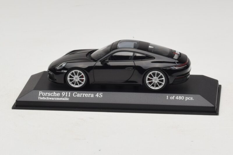 Porsche 911 992 Carrera 4S Sort Metallic Minichamps 1:43 410069320 Metal