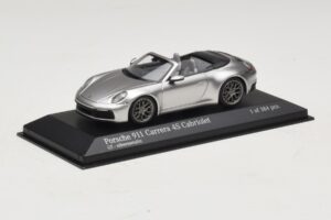 Porsche 911 992 Carrera 4S Cabriolet Sølv Minichamps 1:43 410069330 Metal — billede 2 af 5