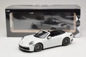 Porsche 911 992 Carrera 4S Cabriolet Hvid Minichamps 1:18 155067330 Metal — billede 6 af 6