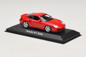 Porsche 911 996 Turbo Rød Maxichamps 1:43 940069300 Metal — billede 3 af 5