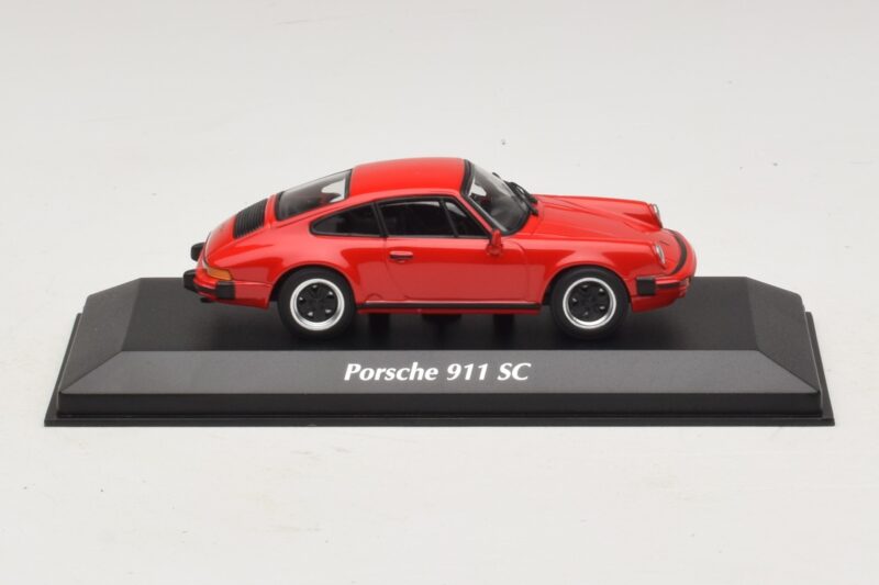 Porsche 911 SC Rød Maxichamps 1:43 940062021 Metal