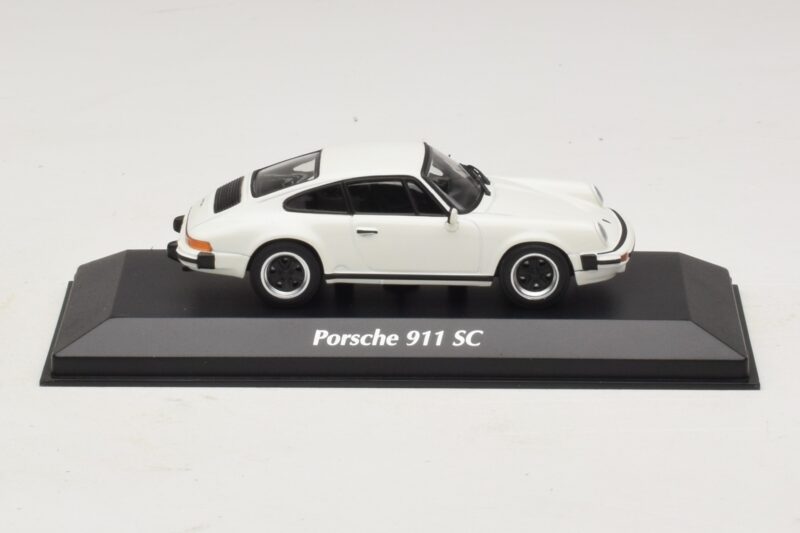 Porsche 911 SC Hvid Maxichamps 1:43 940062020 Metal
