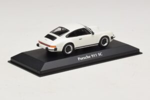 Porsche 911 SC Hvid Maxichamps 1:43 940062020 Metal — billede 2 af 5