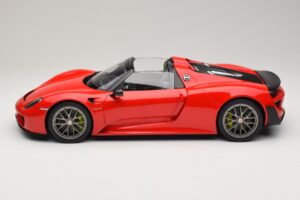 Porsche 918 Spyder Weissach Package Guards Red AUTOart 1:12 12122 Metal — billede 4 af 8