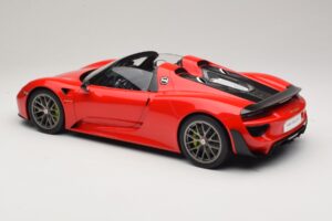 Porsche 918 Spyder Weissach Package Guards Red AUTOart 1:12 12122 Metal — billede 7 af 8