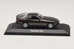 Porsche 924 Brun Metallic Maxichamps 1:43 940062121 Metal