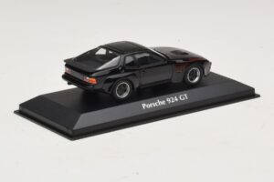 Porsche 924 GT Sort Maxichamps 1:43 940066124 Metal — billede 2 af 5