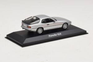 Porsche 924 Sølv Maxichamps 1:43 940062120 Metal — billede 2 af 5