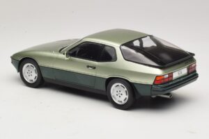 Porsche 924 Turbo Lysegrøn & Mørkegrøn MCG 1:18 MCG18660 Metal — billede 5 af 6