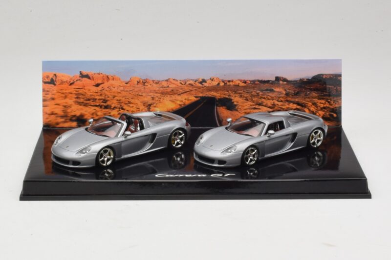 Porsche Carrera GT Spider & Coupé Sæt Sølv Minichamps 1:43 Porsche Carrera GT Spider & Coupé Sæt Sølv Minichamps 1:43 WAP02010314 Metal