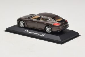 Porsche Panamera 970 S Brun Metallic Minichamps 1:43 WAP0203400E Metal — billede 3 af 5