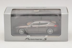 Porsche Panamera 970 S Brun Metallic Minichamps 1:43 WAP0203400E Metal — billede 5 af 5