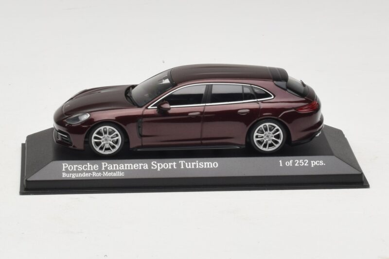 Porsche Panamera 971 Sport Turismo 4S Rød Minichamps 1:43 410066110 Metal