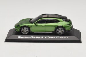 Porsche Taycan Turbo S Cross Turismo Grøn Minichamps 1:43 WAP0207830M003 Metal