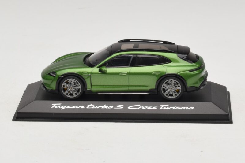 Porsche Taycan Turbo S Cross Turismo Grøn Minichamps 1:43 WAP0207830M003 Metal