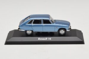 Renault 16 Lyseblå Metallic Maxichamps 1:43 940113100 Metal