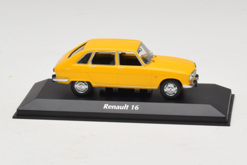 Renault 16 Gul Maxichamps 1:43 Renault 16 Gul Maxichamps 1:43 940113101 Metal