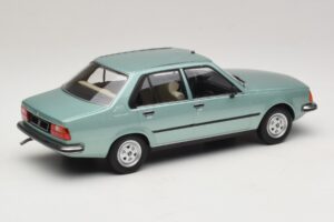 Renault 18 Lysegrøn MCG 1:18 MCG18596 Metal — billede 2 af 6