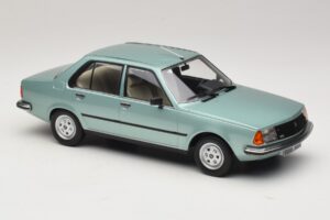 Renault 18 Lysegrøn MCG 1:18 MCG18596 Metal — billede 4 af 6
