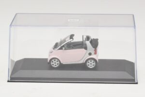 Smart Fortwo 450 Cabriolet Hvid Legally Blonde 2 Erstatningskasse Minichamps 1:43 402173900-R1 Metal — billede 4 af 5