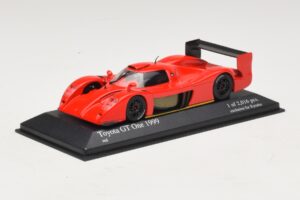 Toyota GT-One TS020 Street Rød Minichamps 1:43 433991603 Metal — billede 2 af 5