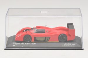 Toyota GT-One TS020 Street Rød Minichamps 1:43 433991603 Metal — billede 4 af 5